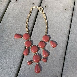 NWOT: LOFT GOLD NECKLACE STATEMENT PIECE JEWELRY